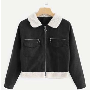 Black bomber with shearling fur